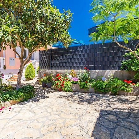 Holiday Home Flora Задар Екстер'єр фото
