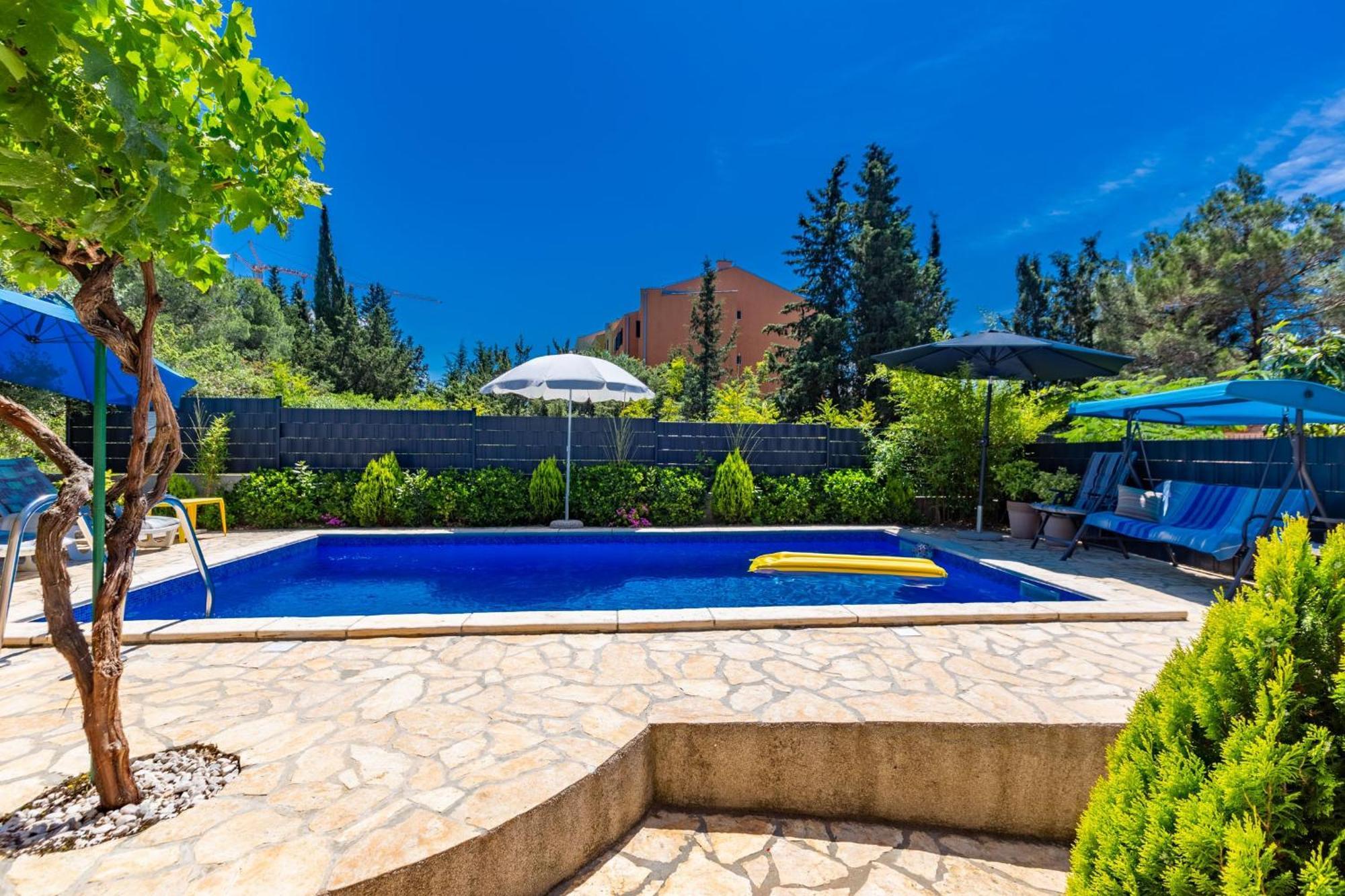 Holiday Home Flora Задар Екстер'єр фото
