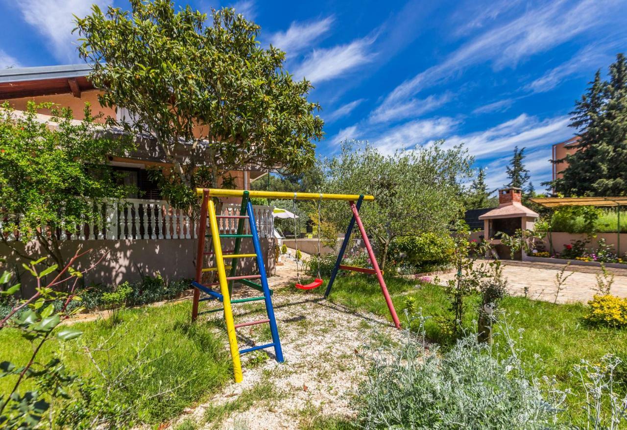 Holiday Home Flora Задар Екстер'єр фото
